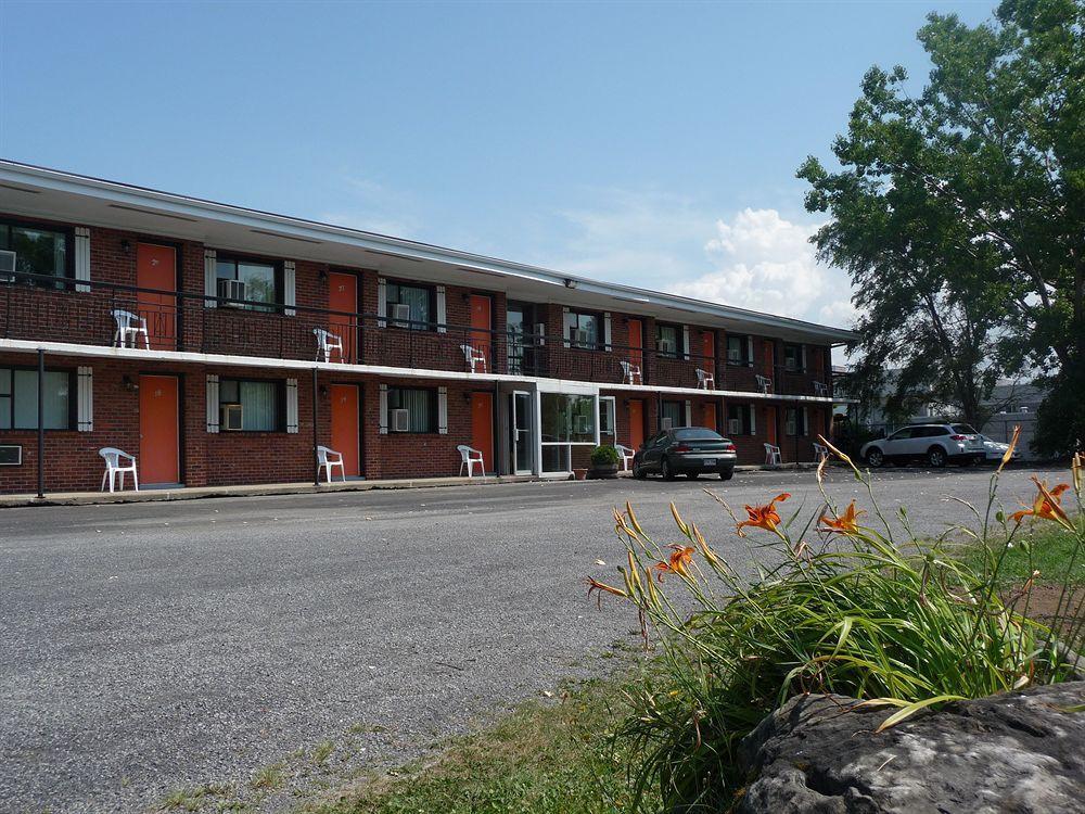 Motel Du Fleuve Brossard Luaran gambar