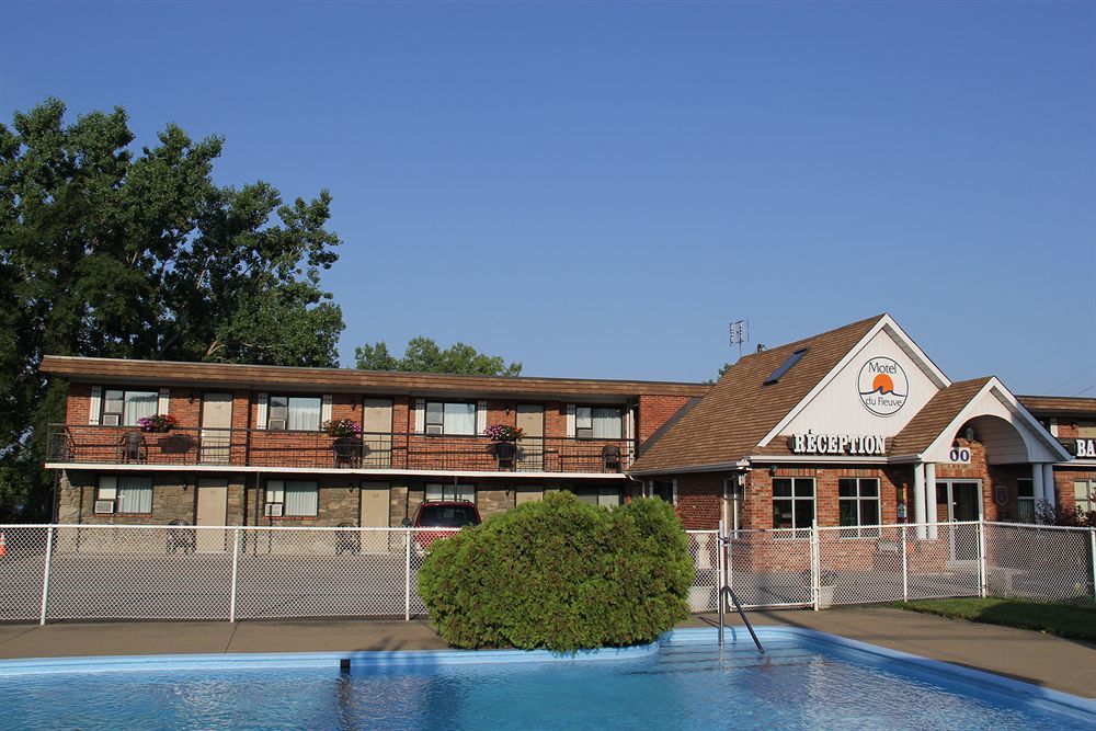 Motel Du Fleuve Brossard Luaran gambar