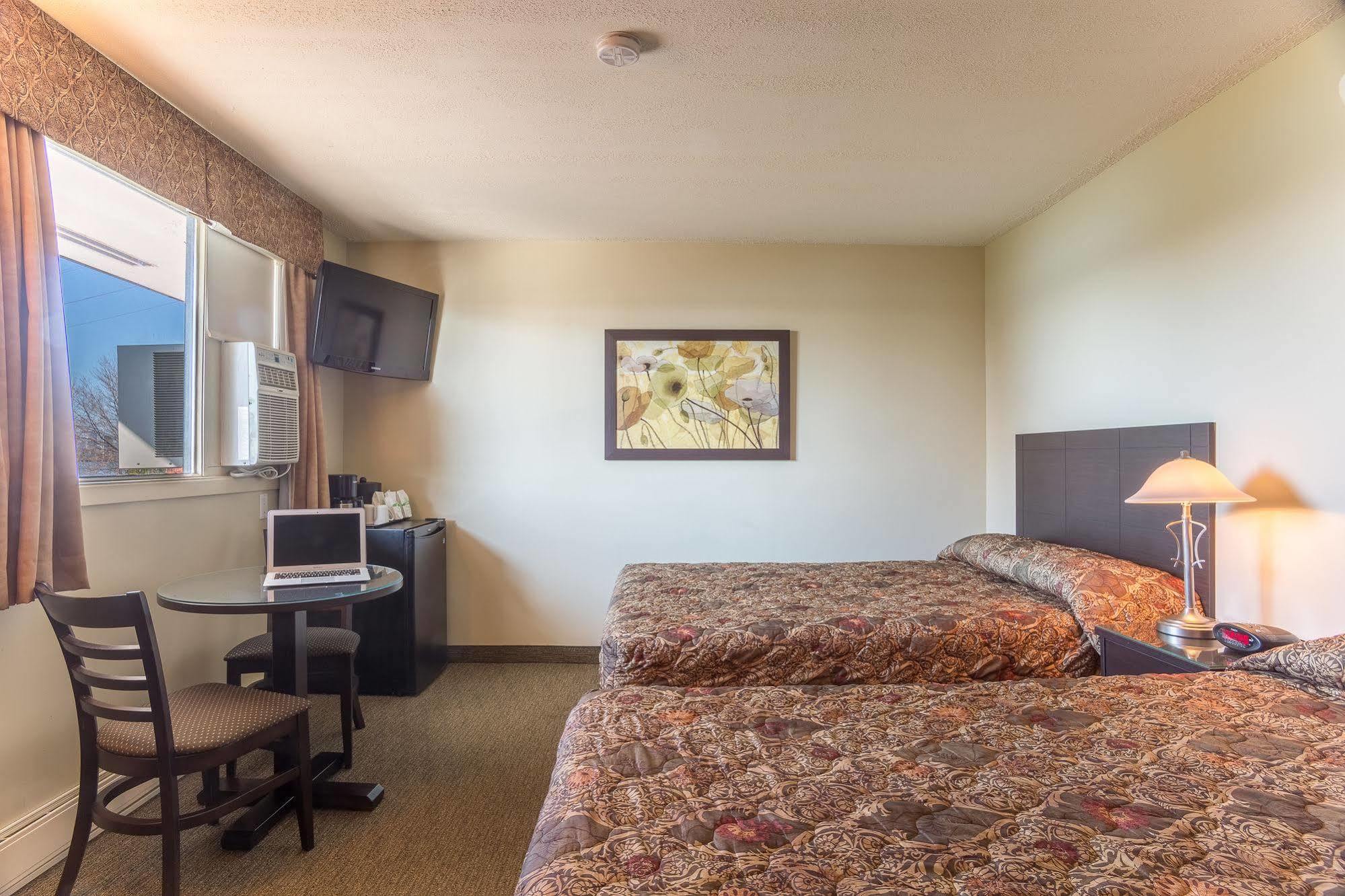 Motel Du Fleuve Brossard Luaran gambar