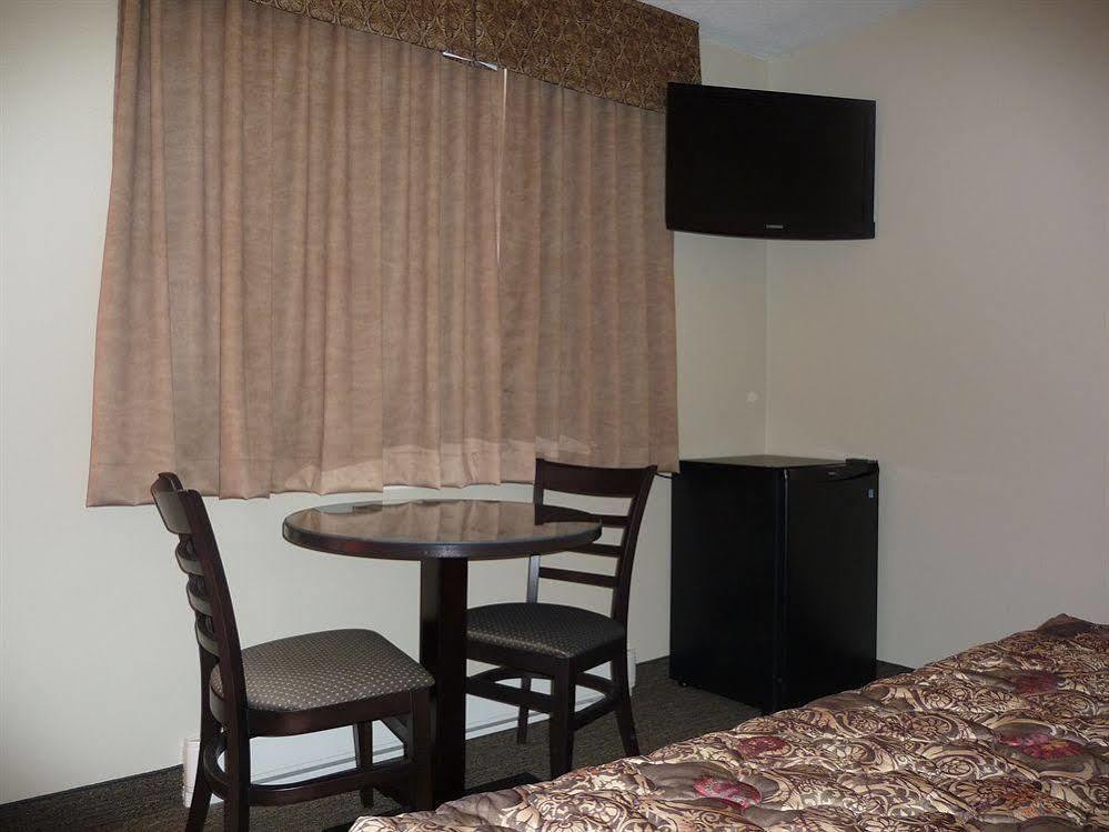 Motel Du Fleuve Brossard Luaran gambar